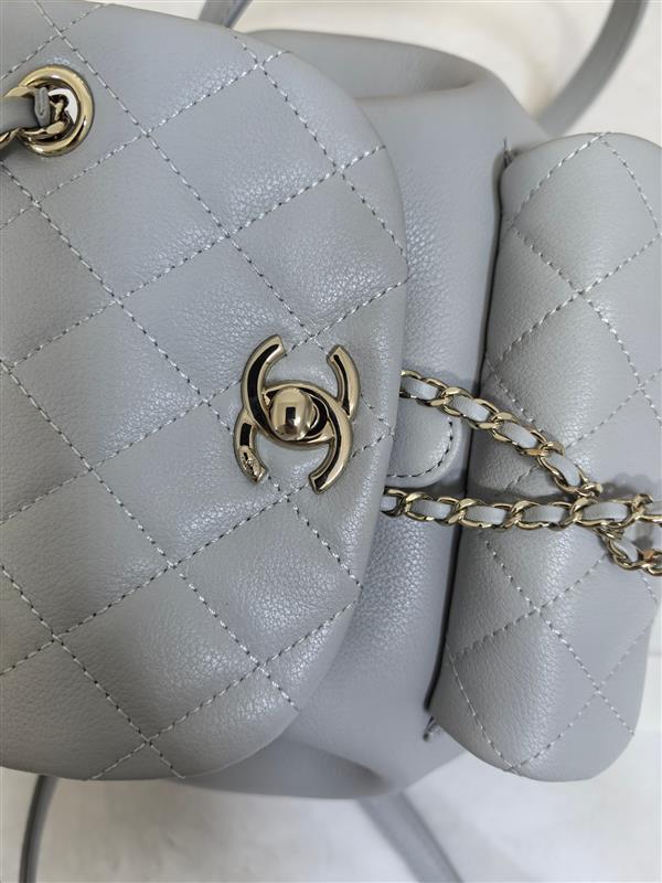 2026127213712309 700